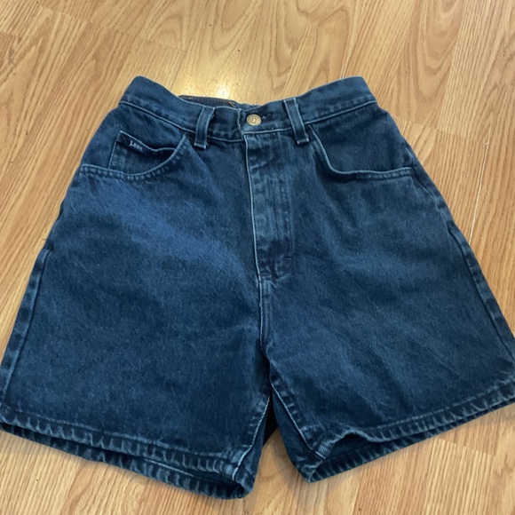 Lee Pants - LEE:High-Waist Dark Wash Denim Shorts Sz.6